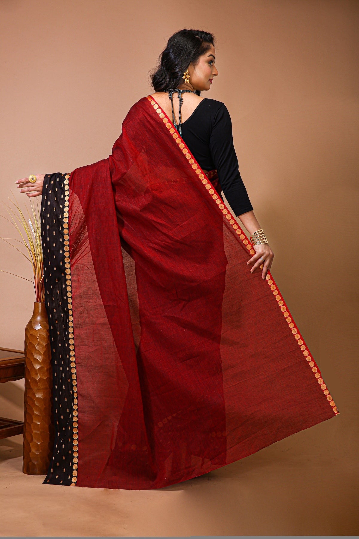 Sitara - Red Cotton Self Design Saree