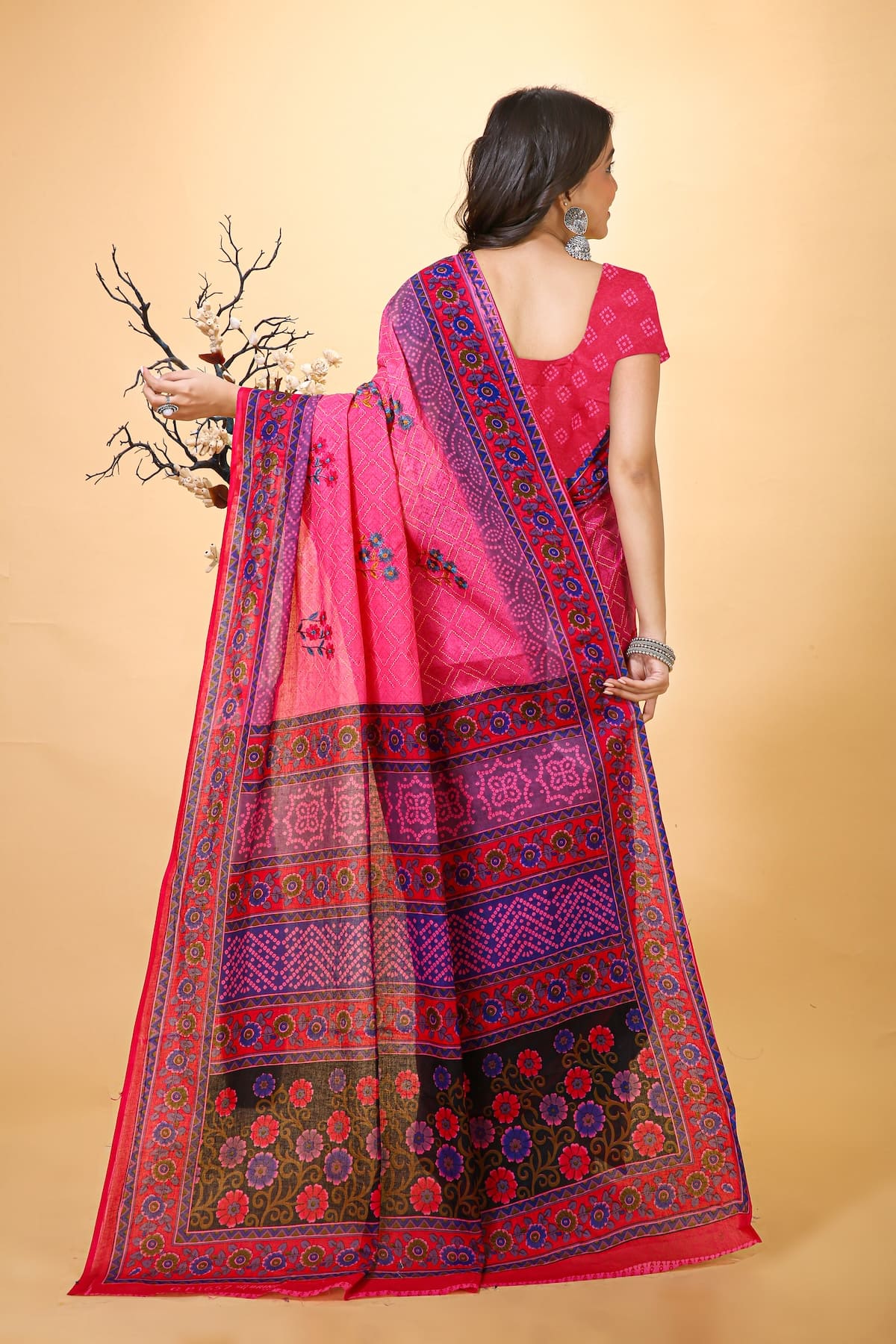 Suman - Pink Cotton Flower Print Saree