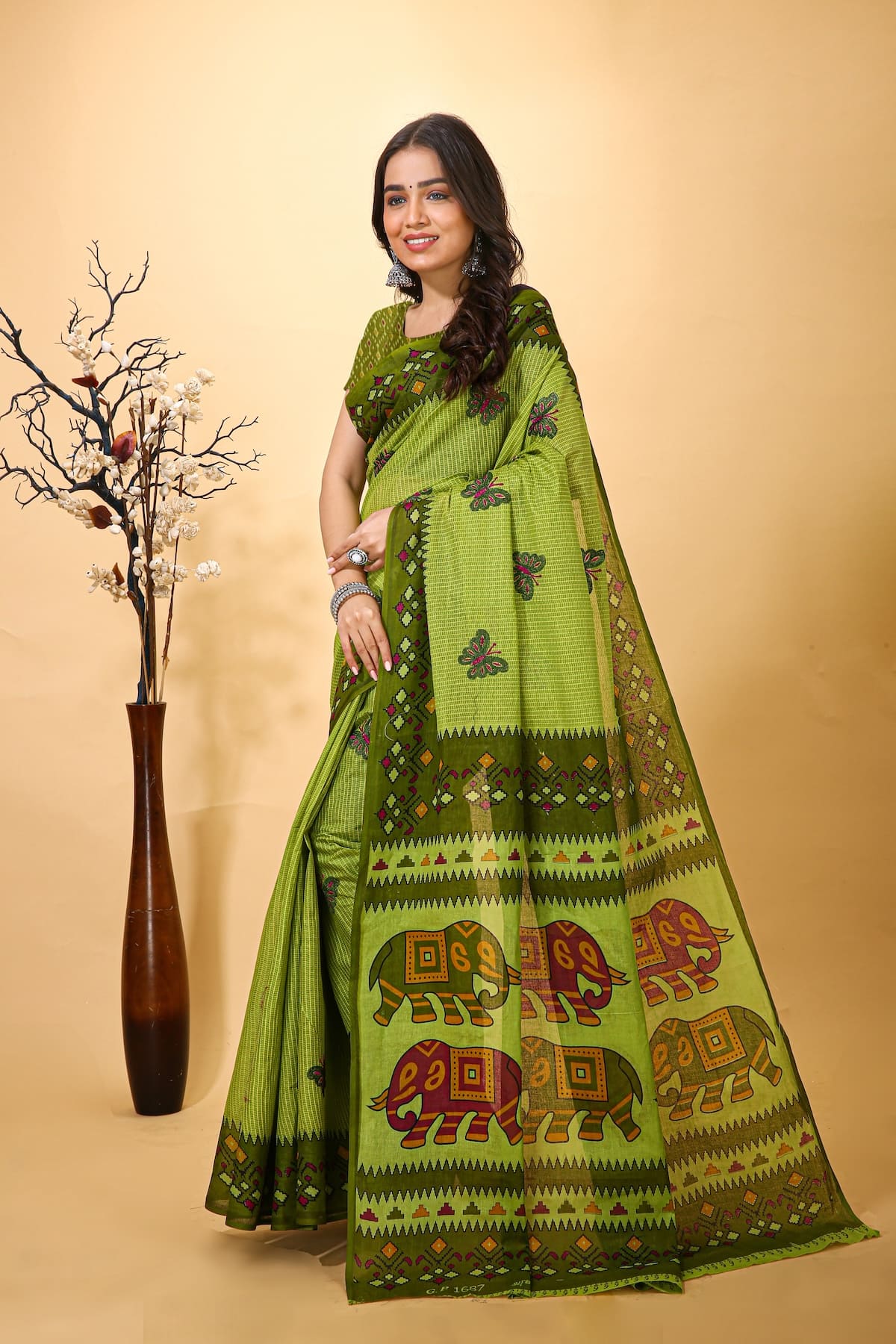 Kanan - Green Cotton Leaf Print Saree