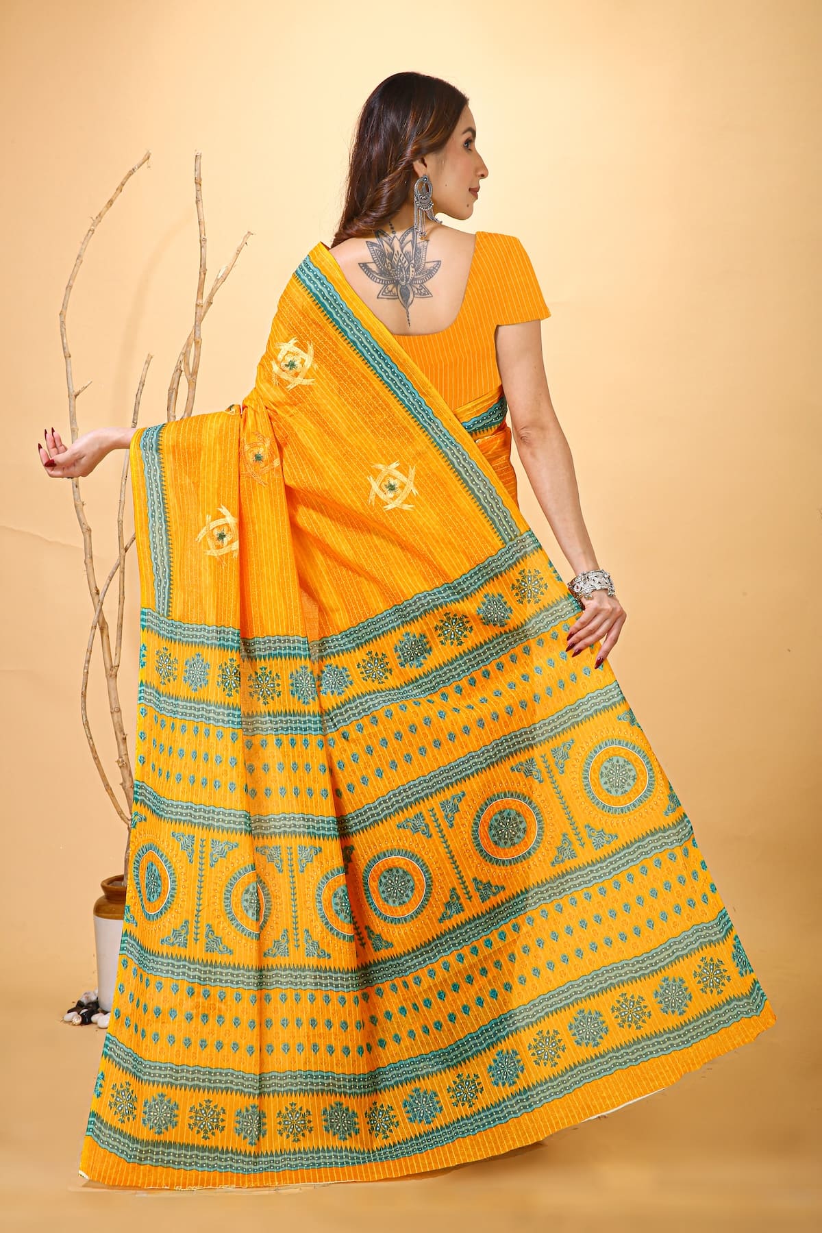 Rangini - Yellow White Cotton Saree