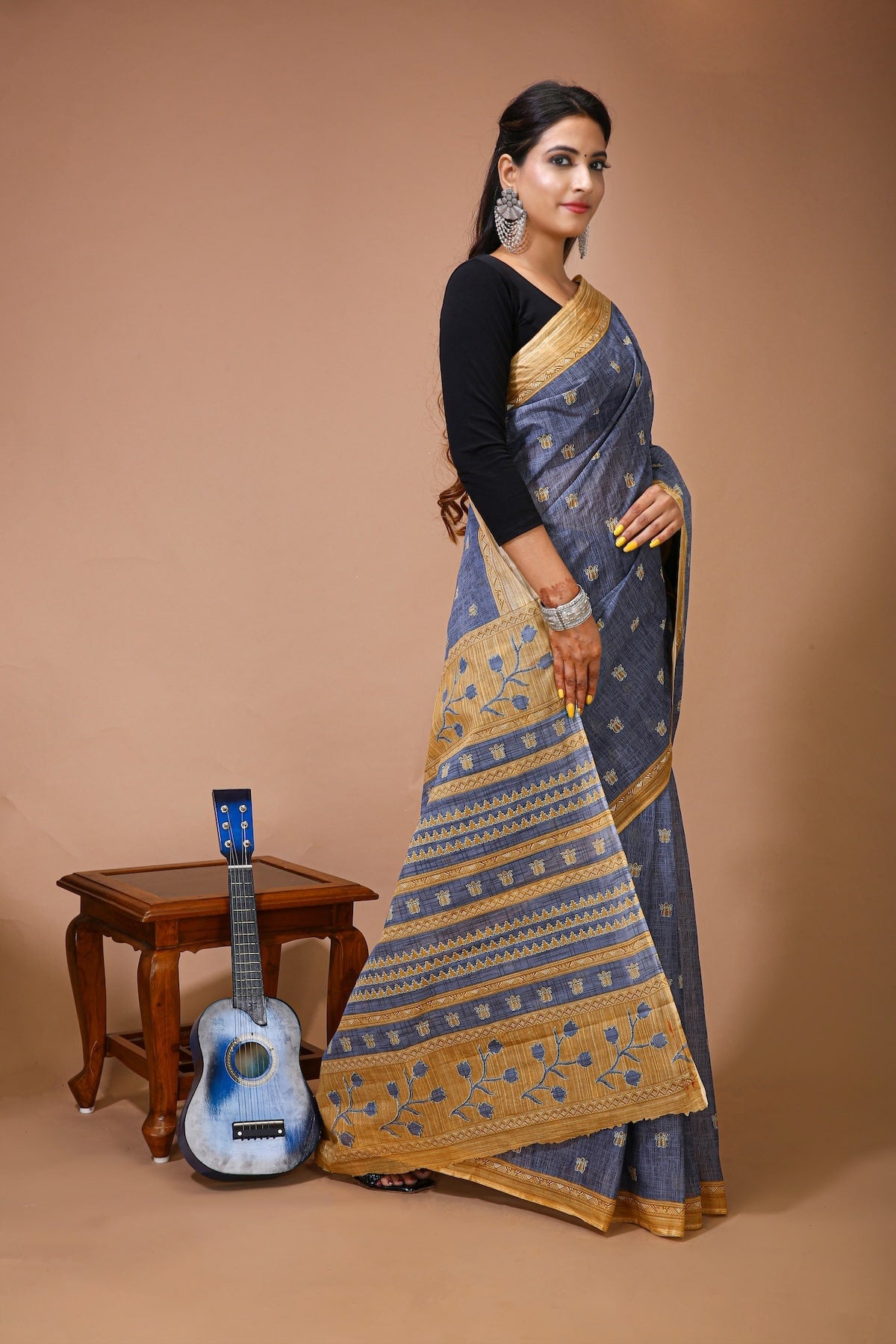 Sarita - Grey Cotton Kalamkari Butti saree